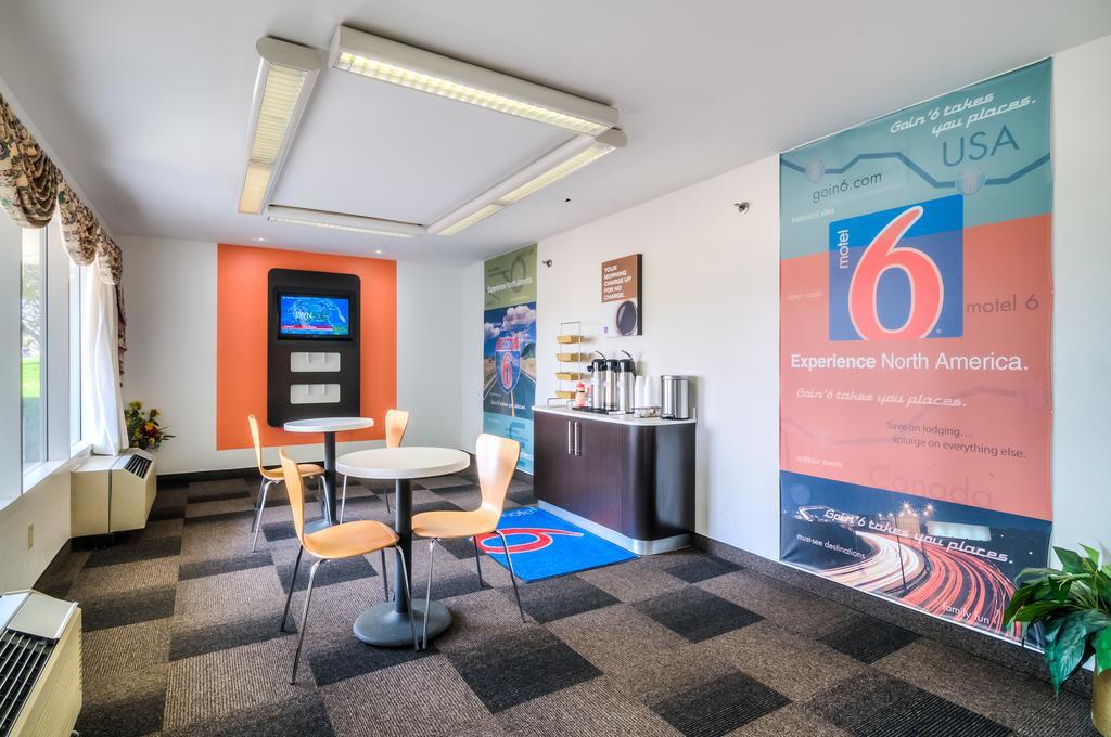 Motel 6 Normal Eksteriør billede